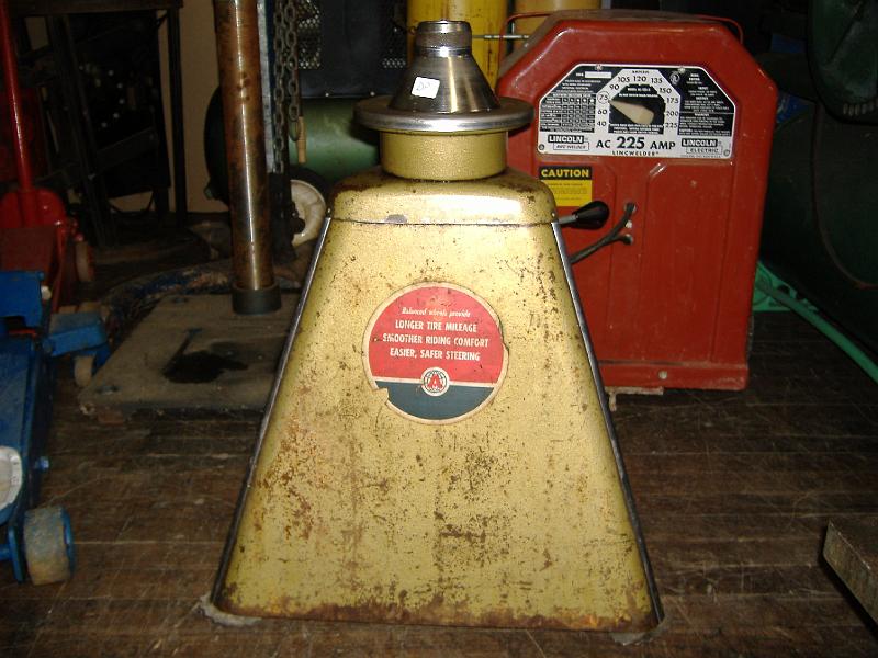 DSCF0630.JPG - Wheel Balancer