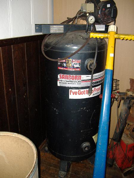 DSCF0636.JPG - Sanborn AIr Compressor - Commerical