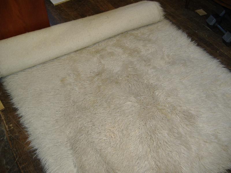 DSCF0881.JPG - Multiple Flokati Rugs