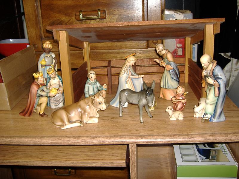 DSCF0884.JPG - Hummell Nativity