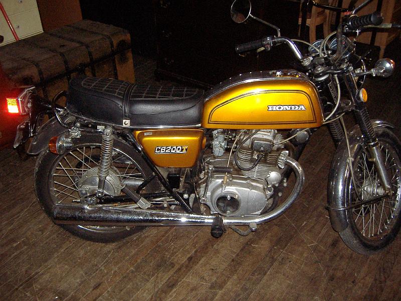 DSCF0923.JPG - 1975 Honda CB200T Motorcycle, 2934 Miles