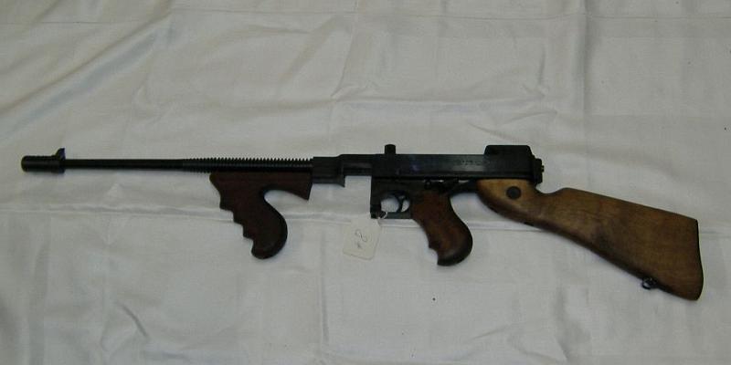 DSCF0549.JPG - Thompson .45 cal. Model of 1927a1