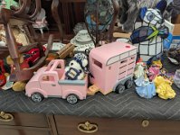 PXL 20251031 183137817